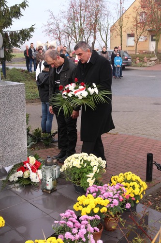Mieszkańcy Żalna pamiętają o pomordowanych ZDJĘCIA
