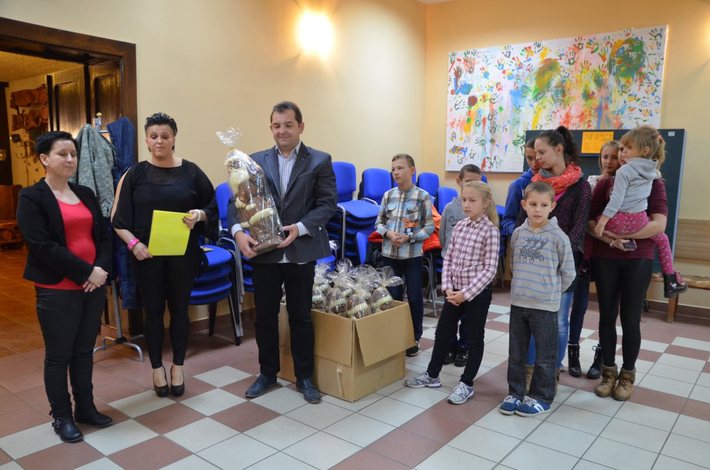 Kartony słodyczy za makietę GALERIA