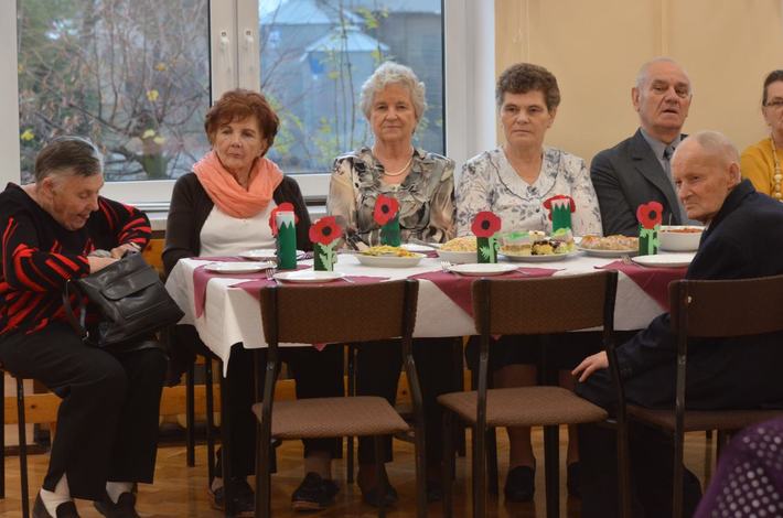 Dzieci dały popis przed seniorami GALERIA