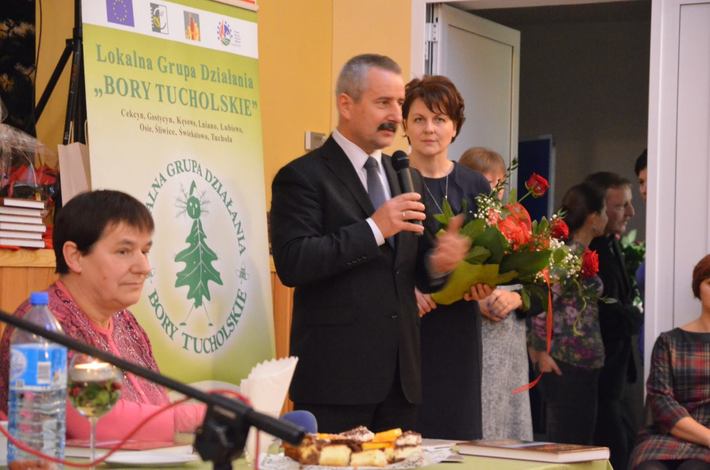 GMINA TUCHOLA: Cenne źródło wiedzy trafiło do mieszkańców  ZDJĘCIA