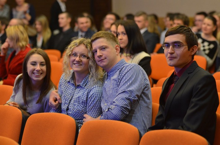 TUCHOLA: Dopiero 20, a może aż 20 lat?   ZDJĘCIA