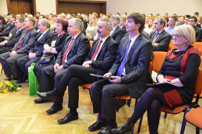 TUCHOLA: Dopiero 20, a może aż 20 lat?   ZDJĘCIA