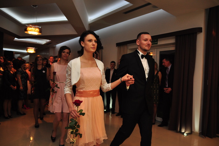 Studniówka ZSLiT, czyli taniec i... kabaret - ZDJĘCIA