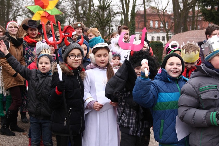 Tuchola: Przypomnieli zwyczaj sprzed stu lat (FOTO)