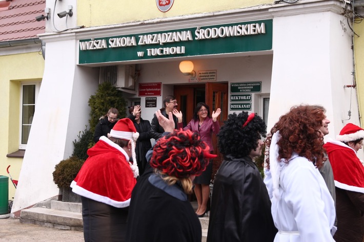 Tuchola: Przypomnieli zwyczaj sprzed stu lat (FOTO)