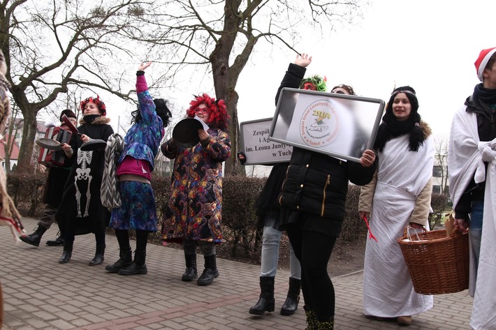 Tuchola: Przypomnieli zwyczaj sprzed stu lat (FOTO)