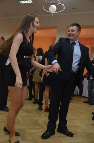 Studniówka Technikum Leśnego w Tucholi ZDJĘCIA