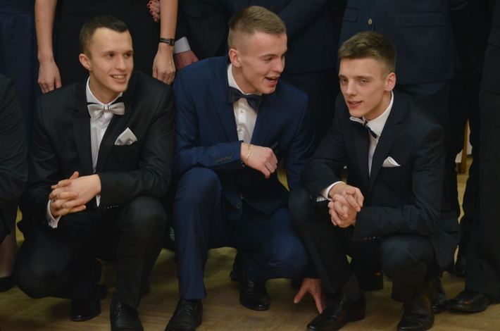 Studniówka Technikum Leśnego w Tucholi ZDJĘCIA