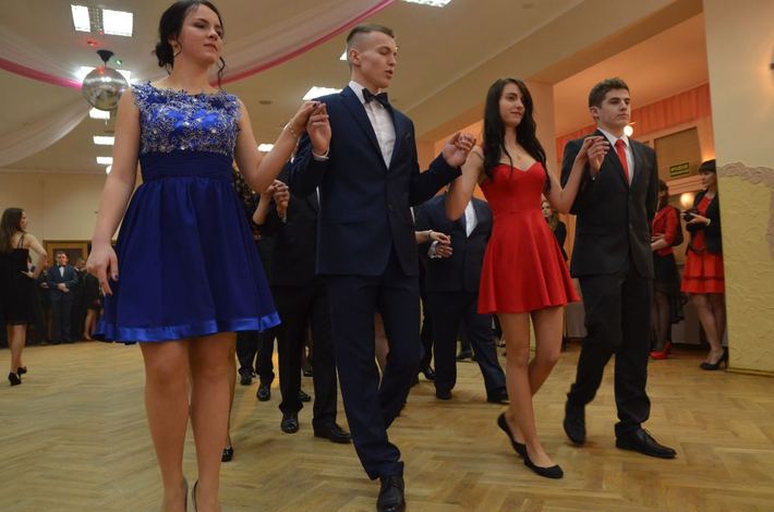 Studniówka Technikum Leśnego w Tucholi ZDJĘCIA