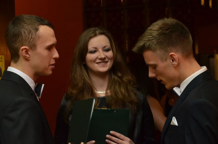 Studniówka Technikum Leśnego w Tucholi ZDJĘCIA