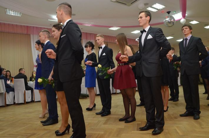 Studniówka Technikum Leśnego w Tucholi ZDJĘCIA