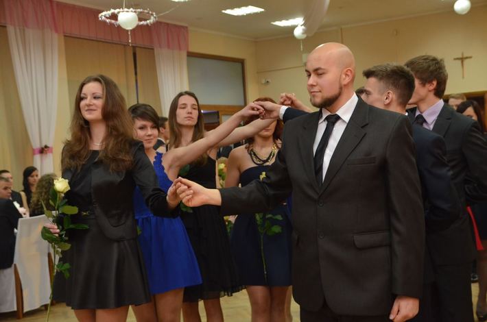 Studniówka Technikum Leśnego w Tucholi ZDJĘCIA