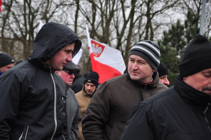 ZDJĘCIA i AKTUALIZACJA - Blokada rolnicza na drodze Tuchola-Chojnice