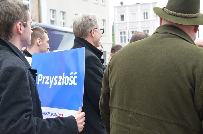 Andrzej Duda witał się z mieszkańcami Tucholi - ZDJĘCIA, FILM
