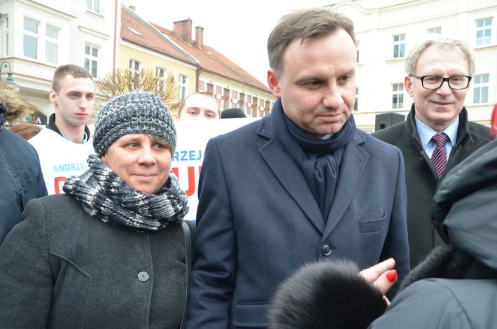 Andrzej Duda witał się z mieszkańcami Tucholi - ZDJĘCIA, FILM