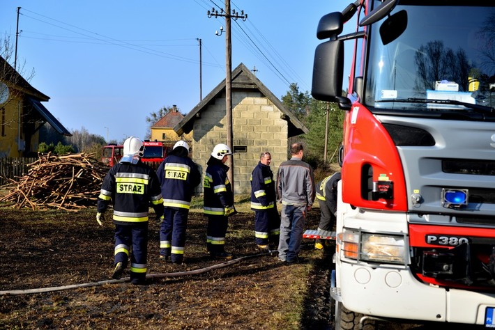Gmina Śliwice: Pożar pod oknami - ZDJĘCIA