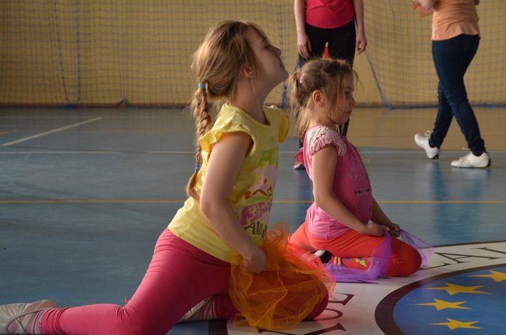 Gmina Kęsowo: Przez ćwiczenia do prostej sylwetki - ZDJĘCIA