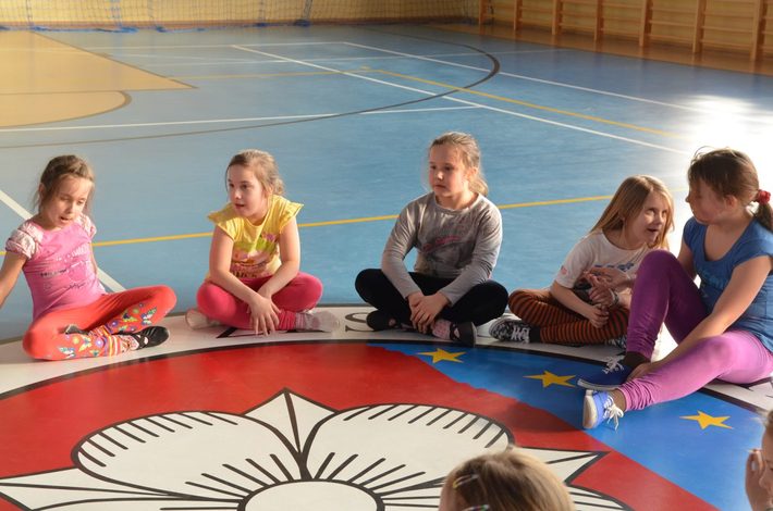 Gmina Kęsowo: Przez ćwiczenia do prostej sylwetki - ZDJĘCIA