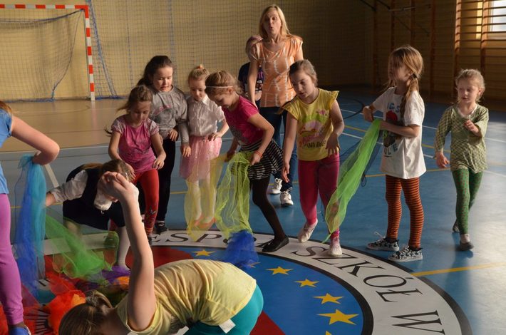 Gmina Kęsowo: Przez ćwiczenia do prostej sylwetki - ZDJĘCIA