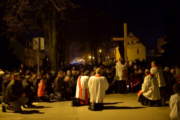 Droga krzyżowa w Tucholi - ZDJĘCIA
