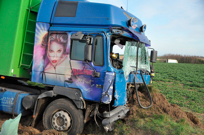 Wypadek śmiertelny na trasie Tuchola-Żalno ZDJĘCIA