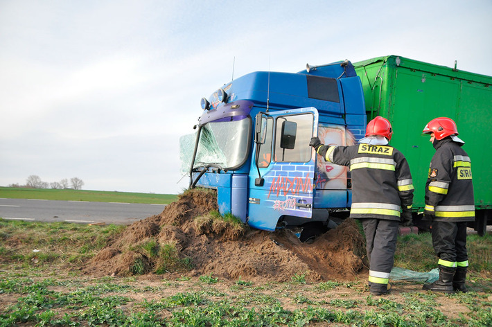 Wypadek śmiertelny na trasie Tuchola-Żalno ZDJĘCIA
