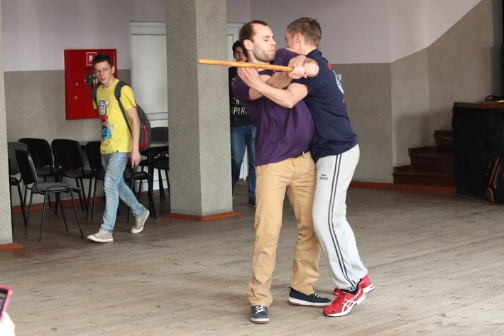 Śliwice: Pokaz krav magi w GOK - FILM, ZDJĘCIA