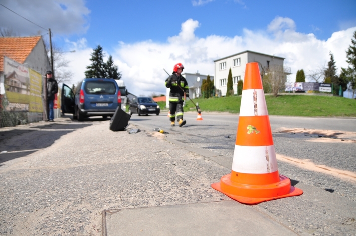 Tuchola: Zderzenie na skrzyżowaniu Chojnickiej i Czerskiej - ZDJĘCIA