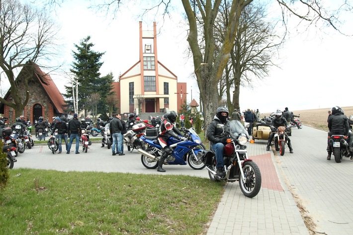 Żalno: Motocykliści rozpoczęli sezon - FILMY, ZDJĘCIA