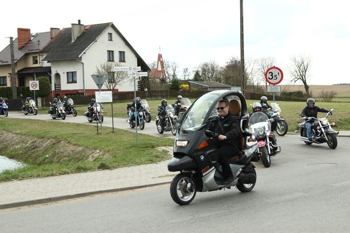 Żalno: Motocykliści rozpoczęli sezon - FILMY, ZDJĘCIA