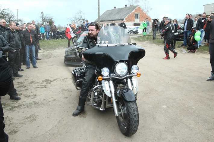 Żalno: Motocykliści rozpoczęli sezon - FILMY, ZDJĘCIA