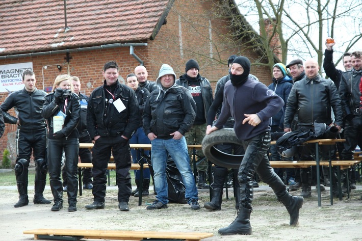 Żalno: Motocykliści rozpoczęli sezon - FILMY, ZDJĘCIA
