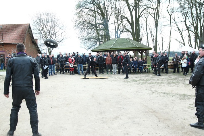 Żalno: Motocykliści rozpoczęli sezon - FILMY, ZDJĘCIA
