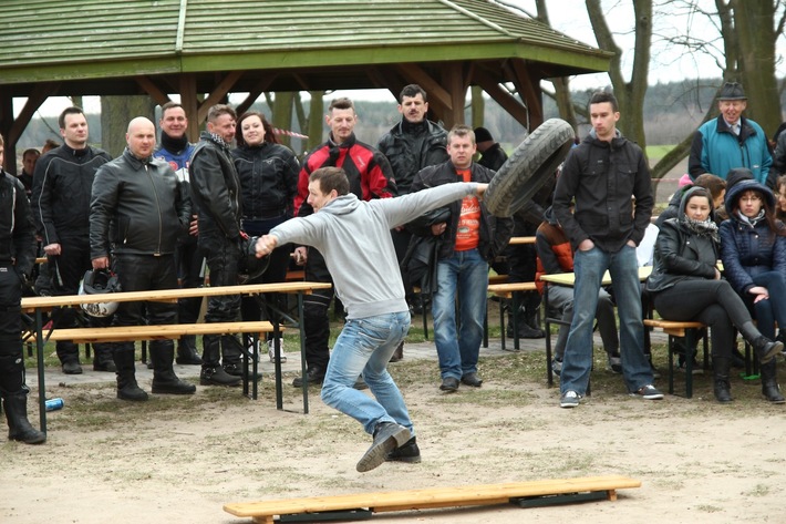 Żalno: Motocykliści rozpoczęli sezon - FILMY, ZDJĘCIA