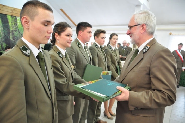Technikum leśne: Zakończenie roku absolwentów - ZDJĘCIA