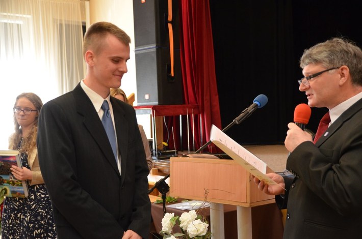 ZSLiA: pożegnanie absolwentów - ZDJĘCIA