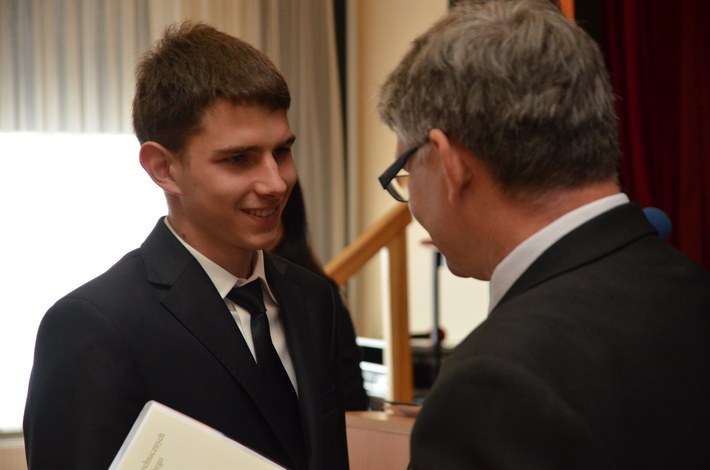 ZSLiA: pożegnanie absolwentów - ZDJĘCIA