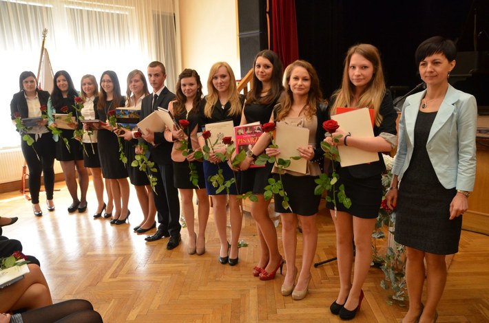 ZSLiA: pożegnanie absolwentów - ZDJĘCIA