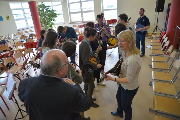 Campanellą dyrygowali studenci - ZDJĘCIA, FILM