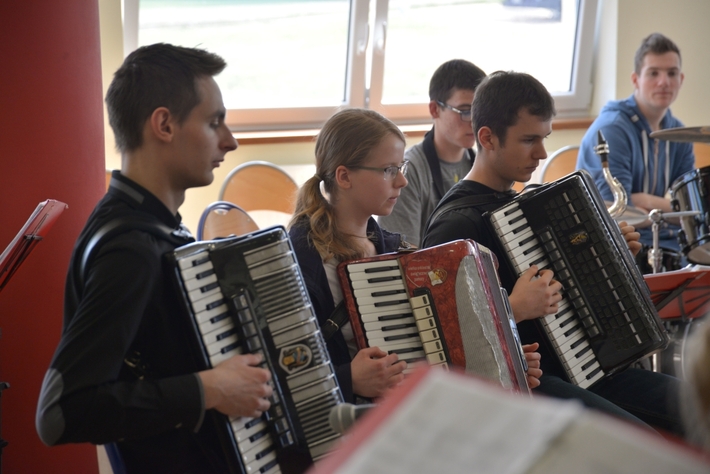 Campanellą dyrygowali studenci - ZDJĘCIA, FILM