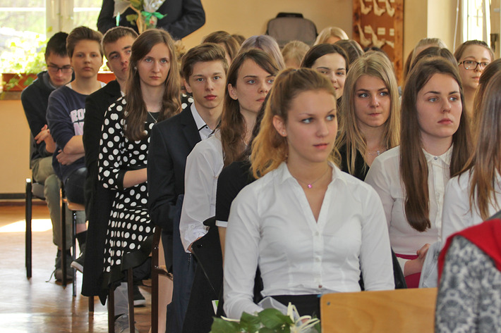 Tucholska Szkoła Realna żegna maturzystów - ZDJĘCIA