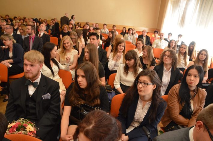 Trzecioklasiści opuścili Nowodworek - ZDJĘCIA