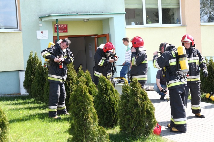 Tuchola: Dym i straż w ZAZ-ie - ZDJĘCIA