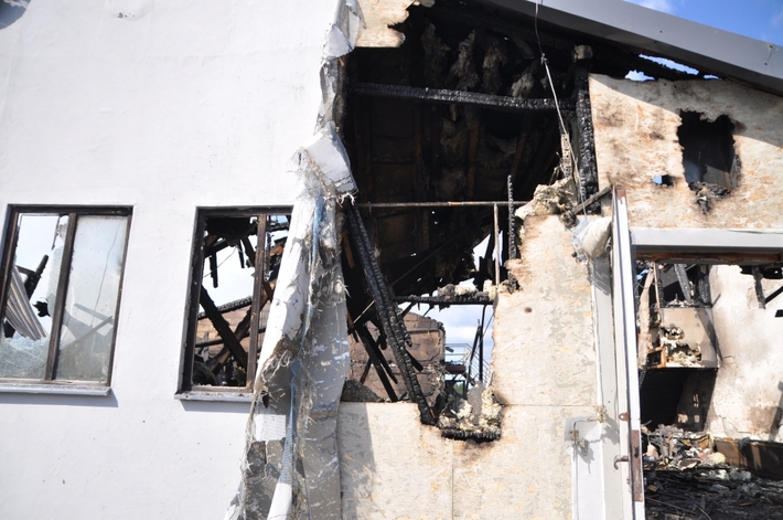 Wielki pożar u producenta mebli - ZDJĘCIA