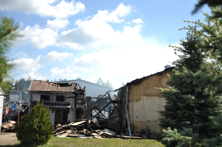 Wielki pożar u producenta mebli - ZDJĘCIA