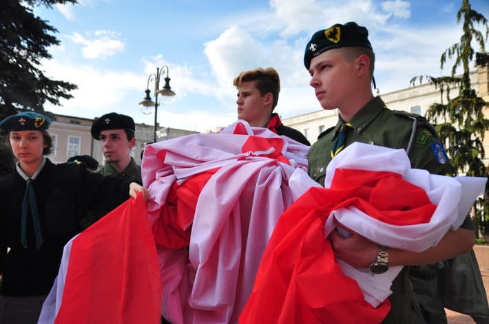 Tuchola: Tak obchodziliśmy Dzień Flagi - ZDJĘCIA