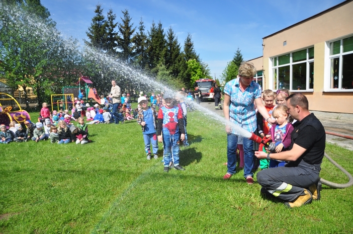 Tuchola: Strażacy ratowali przedszkolaków! ZDJĘCIA