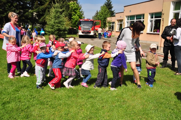 Tuchola: Strażacy ratowali przedszkolaków! ZDJĘCIA