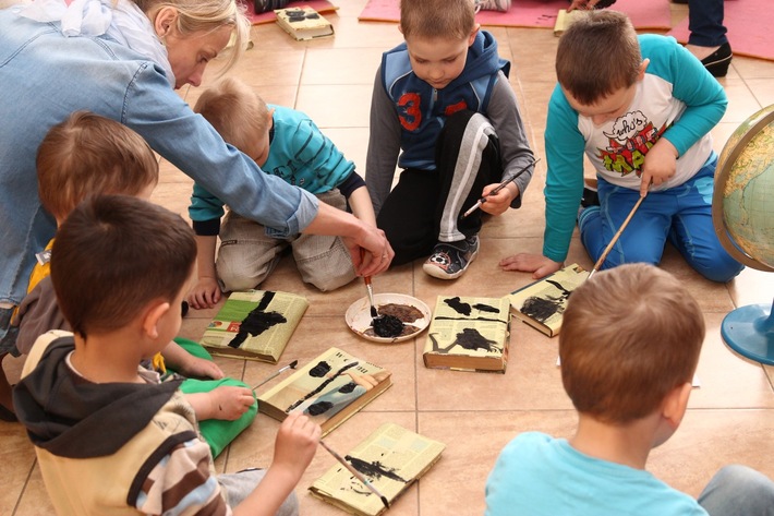 Kęsowo: Dzień Domina w bibliotece ZDJĘCIA