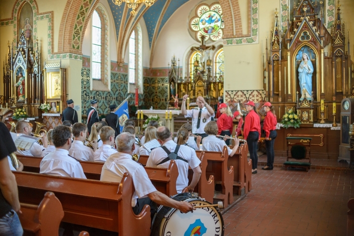 Bysław: Msza święta w intencji żyjących i zmarłych druhów - ZDJĘCIA